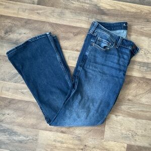 Low rise bootcut jeans